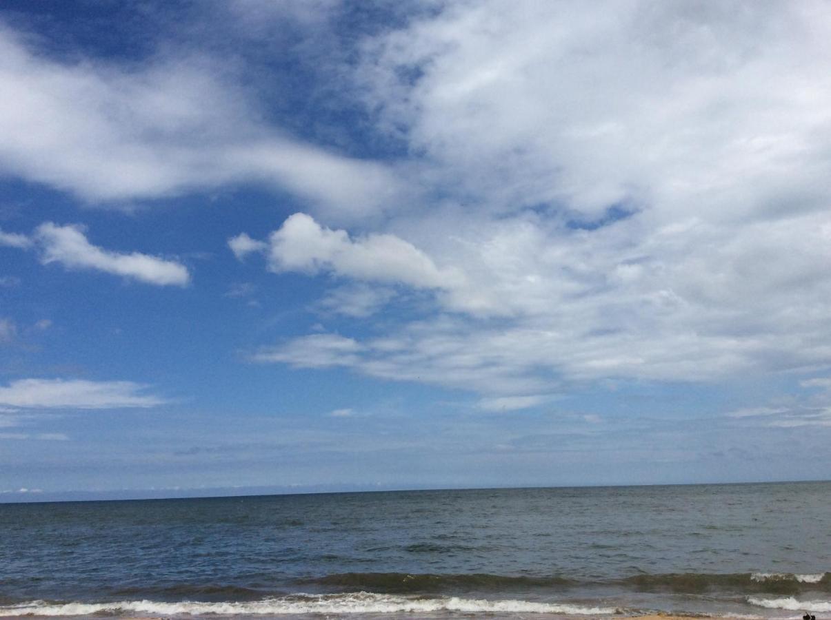 New Rest House Sea View Hotel Негомбо Екстер'єр фото